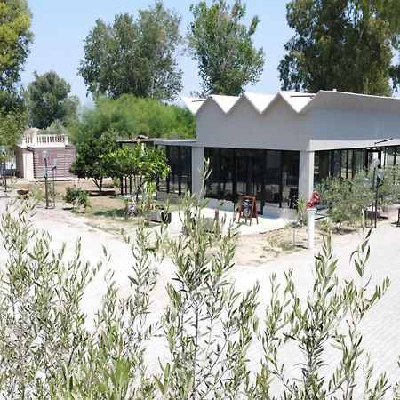 Kavalona Park Hotel Vlore Luaran gambar