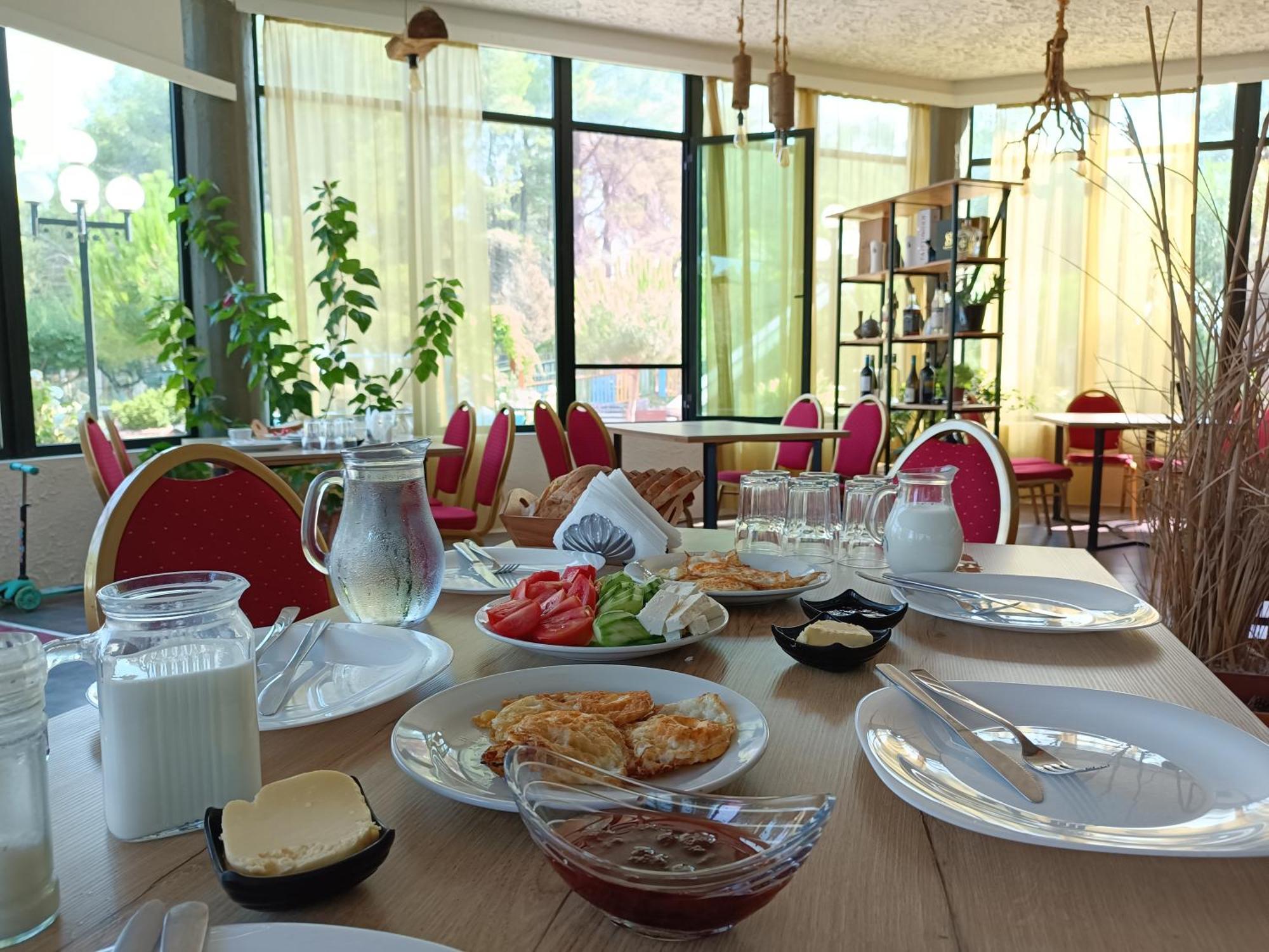 Kavalona Park Hotel Vlore Luaran gambar