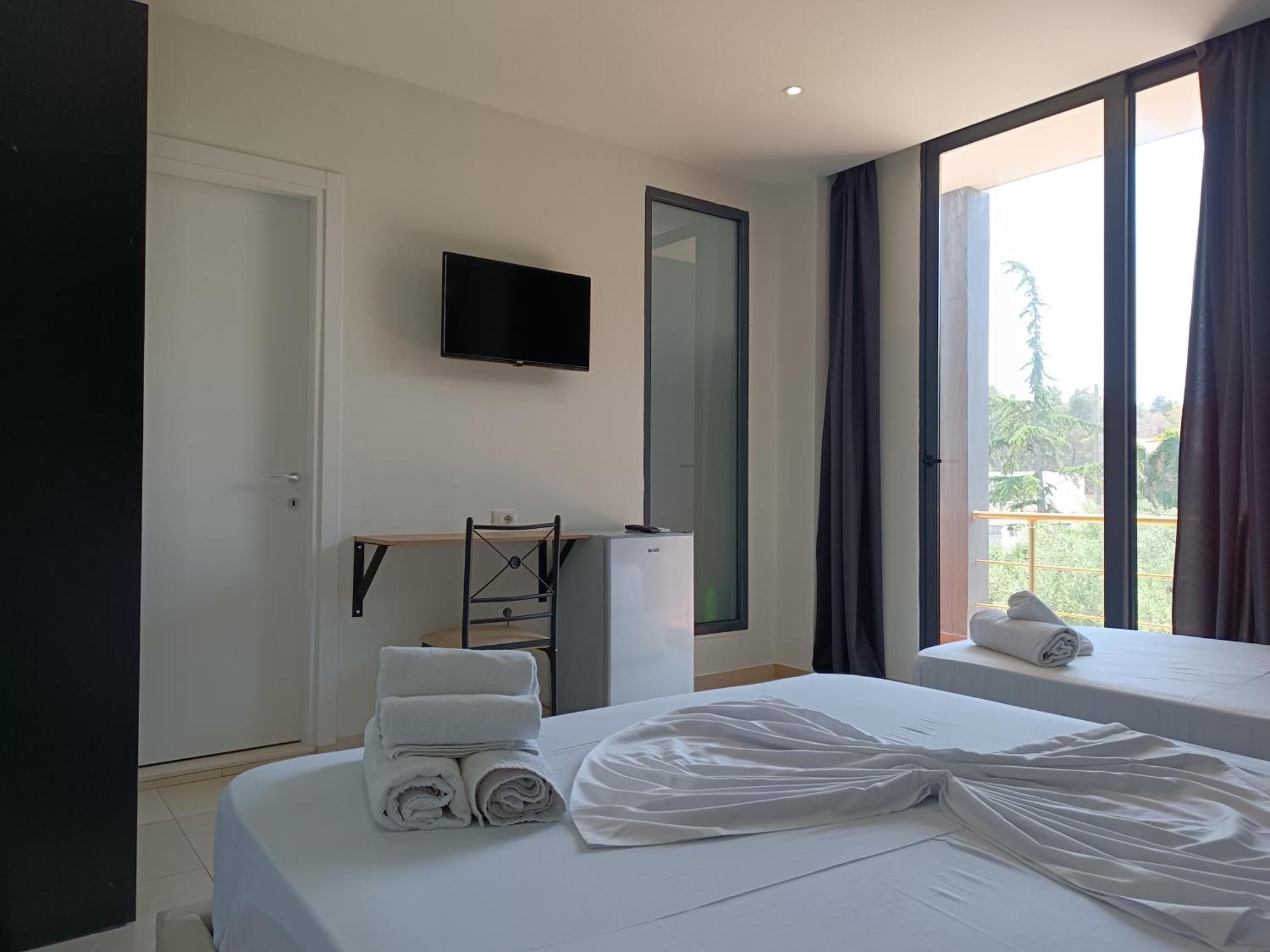 Kavalona Park Hotel Vlore Bilik gambar