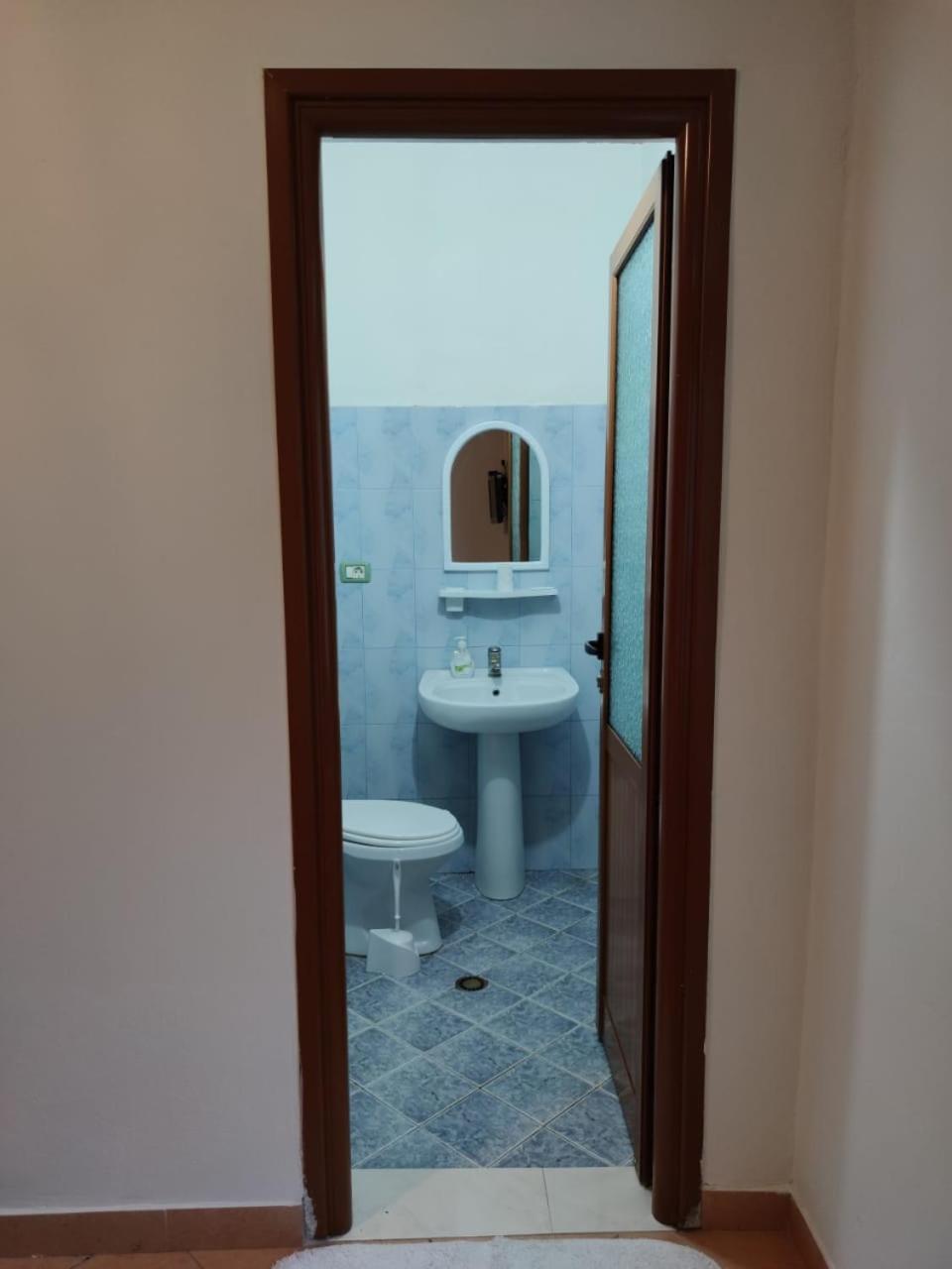Kavalona Park Hotel Vlore Bilik gambar